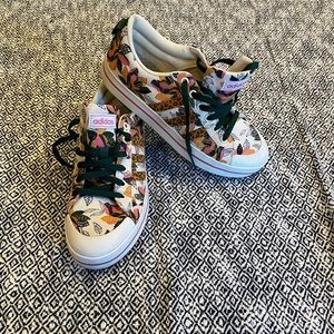 Adidas low top shoes